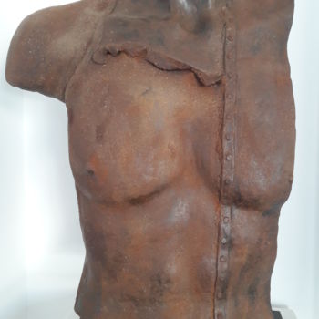 Sculpture titled "Armure rouillée" by Joëlle Boutherin, Original Artwork, Terra cotta