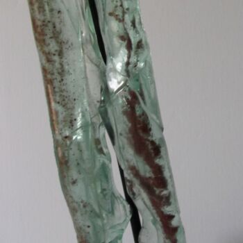 Скульптура под названием "opale" - Joelle Gavin, Подлинное произведение искусства, Стекло