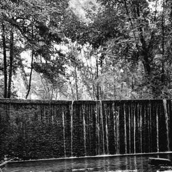 Fotografie getiteld "Mur d'eau" door Joel Lescoules, Origineel Kunstwerk, Niet gemanipuleerde fotografie Gemonteerd op Alumi…