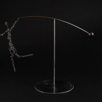 Sculpture titled "Va-et-vient" by Joey Brusquet, Original Artwork, Metals