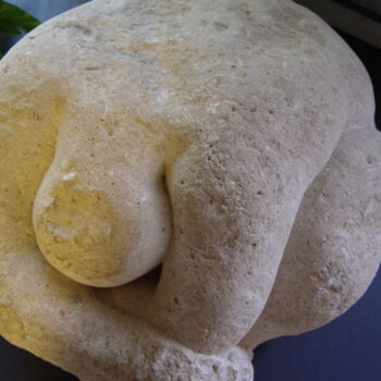 Escultura intitulada "La Penseuse" por Jon Von, Obras de arte originais, Pedra