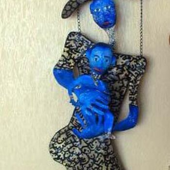 Sculpture intitulée "maman enfant bleu" par Jose Mangano, Œuvre d'art originale