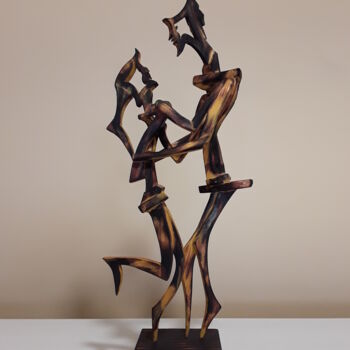 Sculpture titled "EL ABRAZO" by José Manuel Solares, Original Artwork, Wood