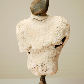 Sculpture titled "Moraine Veinée brun" by Josef Ciesla, Original Artwork, Terra cotta