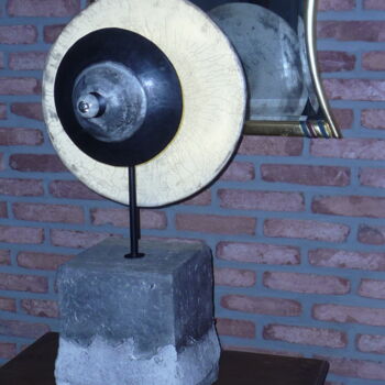 Sculpture titled "lampe cuisson raku" by Josi Rica, Original Artwork, Terra cotta
