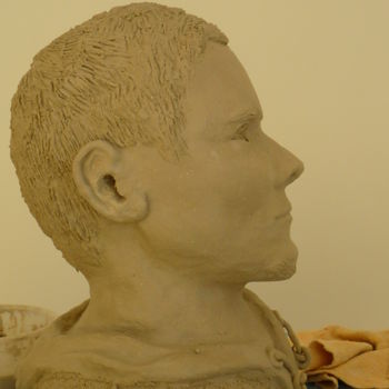 Sculptuur getiteld "sculpture jeune hom…" door Josi Rica, Origineel Kunstwerk, Terra cotta
