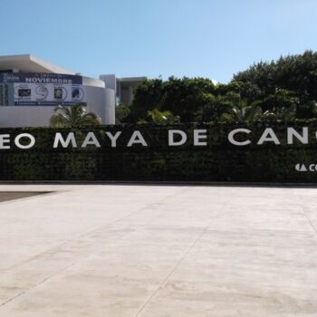 Sculpture titled "museo maya de cancun" by Juan Rojas, Original Artwork