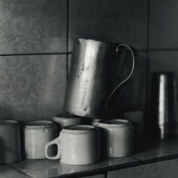 「Cups 1 / 7」というタイトルの写真撮影 Julien Horonによって, オリジナルのアートワーク