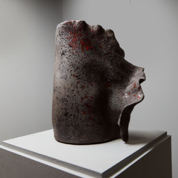 Sculpture titled "Volcano" by Julia Klyueva, Original Artwork, Ceramics