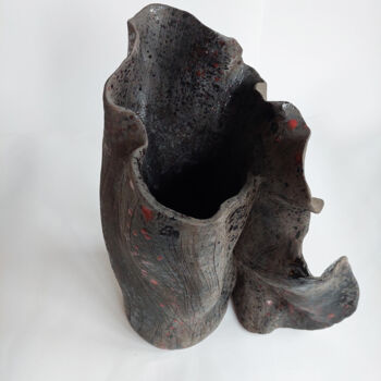 Sculpture intitulée "Volcano composition" par Julia Klyueva, Œuvre d'art originale, Céramique