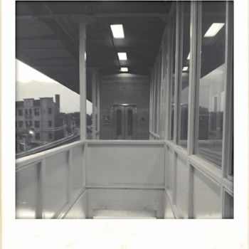 Fotografie mit dem Titel "Center Platform, Lo…" von Jun-Jun Sta. Ana, Original-Kunstwerk