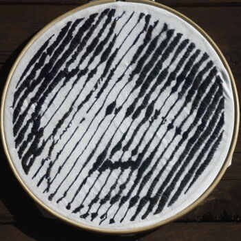 Текстильное искусство под названием "UntitledOne" - Juno, Подлинное произведение искусства, вышивка Установлен на Другая жес…