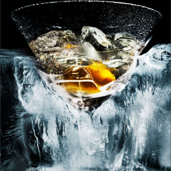 Photographie intitulée "Dirty Martini" par Jürgen Haffa (creator), Œuvre d'art originale, Photographie numérique Monté sur A…