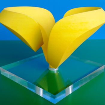 Sculpture intitulée "fleur jaune" par Jurgen Liedel, Œuvre d'art originale, Techniques mixtes