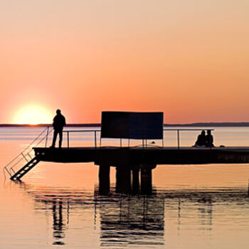 「Закат на озере Наро…」というタイトルの写真撮影 Juri Nazarovによって, オリジナルのアートワーク