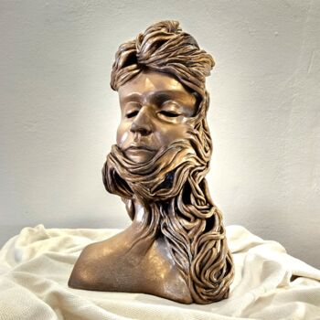 Sculpture titled "Minerva" by Kamil Klucowicz, Original Artwork, Ceramics
