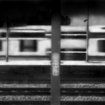 Fotografia intitolato "Train" da Kanzas Anthony, Opera d'arte originale, fotografia a pellicola