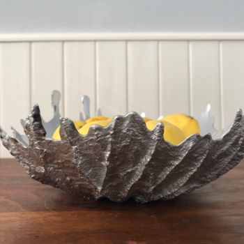 Design intitulée "Aluminium Fruit Bow…" par Kara Artistics, Œuvre d'art originale, Métaux