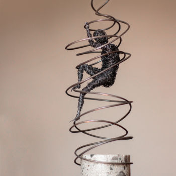 Скульптура под названием "Breakthrough (31x15…" - Karen Axikyan, Подлинное произведение искусства, бетон