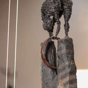 Escultura titulada "Jingle (44x17x17 5.…" por Karen Axikyan, Obra de arte original, Metales