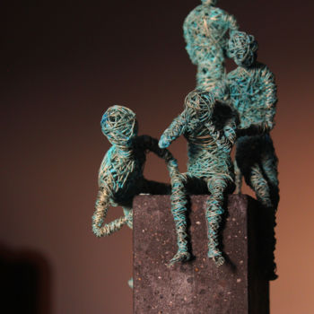 Skulptur mit dem Titel "Approaches (29x17x1…" von Karen Axikyan, Original-Kunstwerk, Metalle