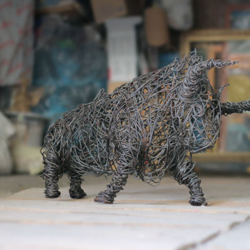 Sculpture titled "Bull (45x75x30 14kg…" by Karen Axikyan, Original Artwork, Metals