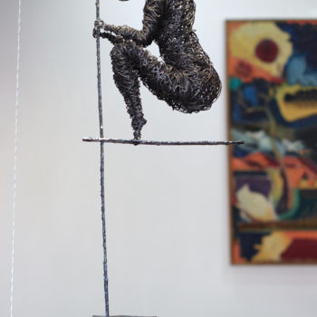Sculpture intitulée "The illusion of hid…" par Karen Axikyan, Œuvre d'art originale, Métaux
