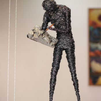 Escultura intitulada "Found (44x16x20 2.5…" por Karen Axikyan, Obras de arte originais, Metais