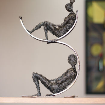 Sculpture intitulée "After fight (37x22x…" par Karen Axikyan, Œuvre d'art originale, Métaux