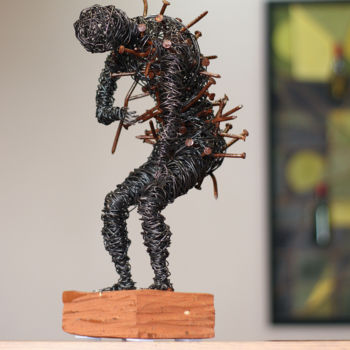 Sculpture intitulée "Resistance (39x21x1…" par Karen Axikyan, Œuvre d'art originale, Métaux