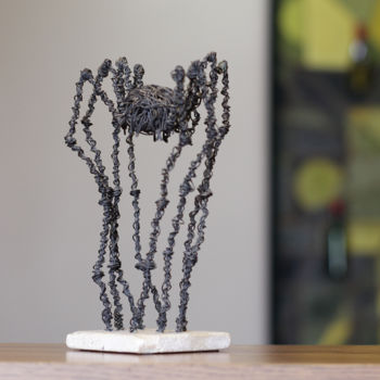 Скульптура под названием "Fear (18x11x8 0.4kg…" - Karen Axikyan, Подлинное произведение искусства, Металлы