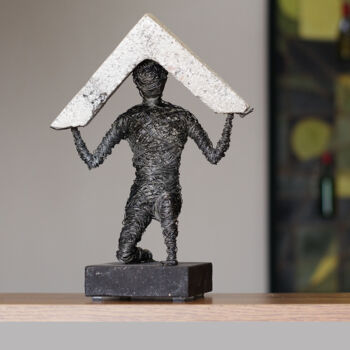 Скульптура под названием "Refuge (29x14x20 1.…" - Karen Axikyan, Подлинное произведение искусства, бетон