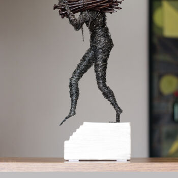 Sculpture intitulée "Winter (35x15x13 2.…" par Karen Axikyan, Œuvre d'art originale, Pierre