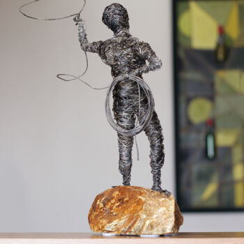 Rzeźba zatytułowany „Success hunter (40x…” autorstwa Karen Axikyan, Oryginalna praca, Metale