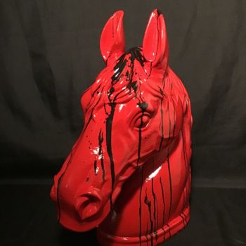Sculpture intitulée "Peau rouge" par Francesco Black Bird, Œuvre d'art originale, Accessoires