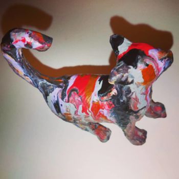 Скульптура под названием "Proud Cat ©" - Kasiopea, Подлинное произведение искусства, Папье-маше