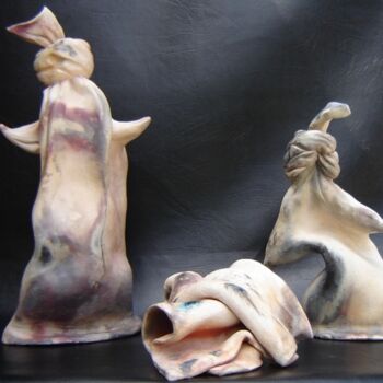 Sculpture titled "Living wash" by Kathy Vandamme, Original Artwork, Terra cotta