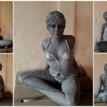 Sculptuur getiteld "Rose" door Katyveline Ruiz, Origineel Kunstwerk, Terra cotta