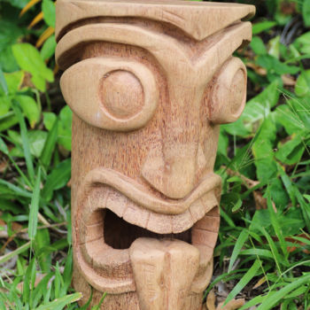 Sculpture titled "Tiki" by Kayhanga, Original Artwork, Wood
