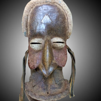 Sculptuur getiteld "Masque Grébo art tr…" door Kebe, Origineel Kunstwerk, Hout