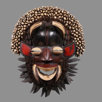 Sculpture titled "Masque GUERE art tr…" by Kebe, Original Artwork, Wood