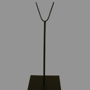 Sculpture intitulée "Socle pour vos masq…" par Kebe, Œuvre d'art originale, Métaux