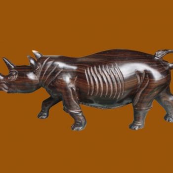 Sculpture intitulée "Un Rhino en Ebène" par Kebe, Œuvre d'art originale, Bois
