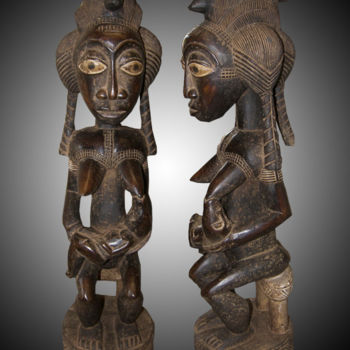 Sculpture titled "Statuette Baoule ar…" by Kebe, Original Artwork, Wood