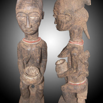 Skulptur mit dem Titel "Statuette Baoulé ar…" von Kebe, Original-Kunstwerk, Holz