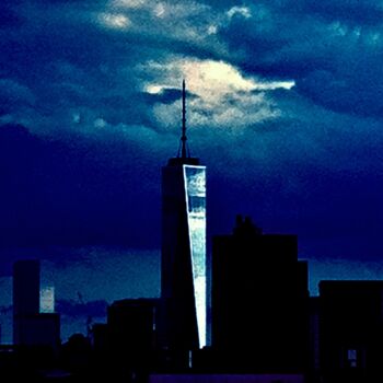 Fotografie getiteld "Freedom Tower 800f" door Ken Lerner, Origineel Kunstwerk, Niet gemanipuleerde fotografie