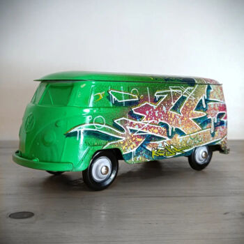 Художественная композиция под названием "VW GREEN" - Kesa Graffiti, Подлинное произведение искусства, Аксессуары