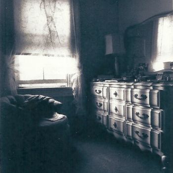 Fotografia intitolato "Mother's Room" da Llewellyn Berry, Opera d'arte originale, Fotografia digitale