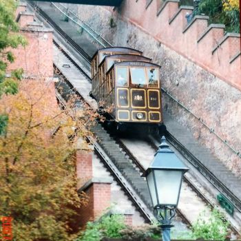 Fotografie getiteld "Funiculaire à Budap…" door Christine Pons, Origineel Kunstwerk