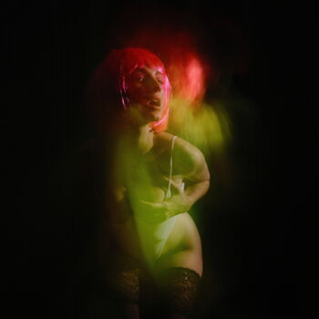 Photographie intitulée "Glow" par Kirill Akishkin, Œuvre d'art originale, Photographie numérique